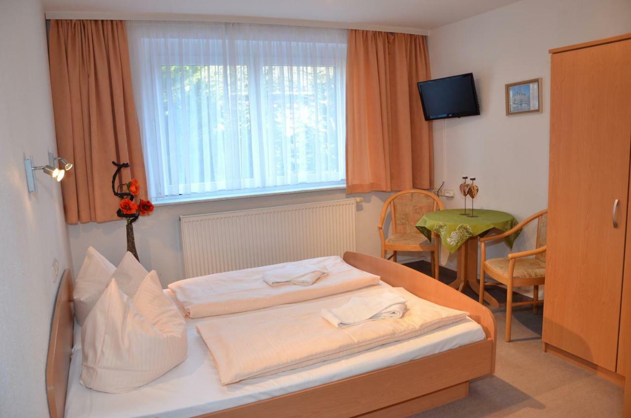 Hotel Vierenstrasse Neudorf  외부 사진
